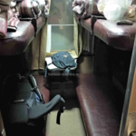 Alles zag er goed uit, wel een beetje oud. Elke reiziger had het eerste deel van het traject zijn eigen coupe, afsluitbaar vanaf de binnenkant. Coupe van de trein Urumqi naar Almaty